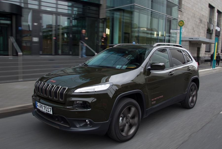  Jeep Cherokee 75th Anniversary (KL) 2016 года  (WW) (фото 2 из 24)